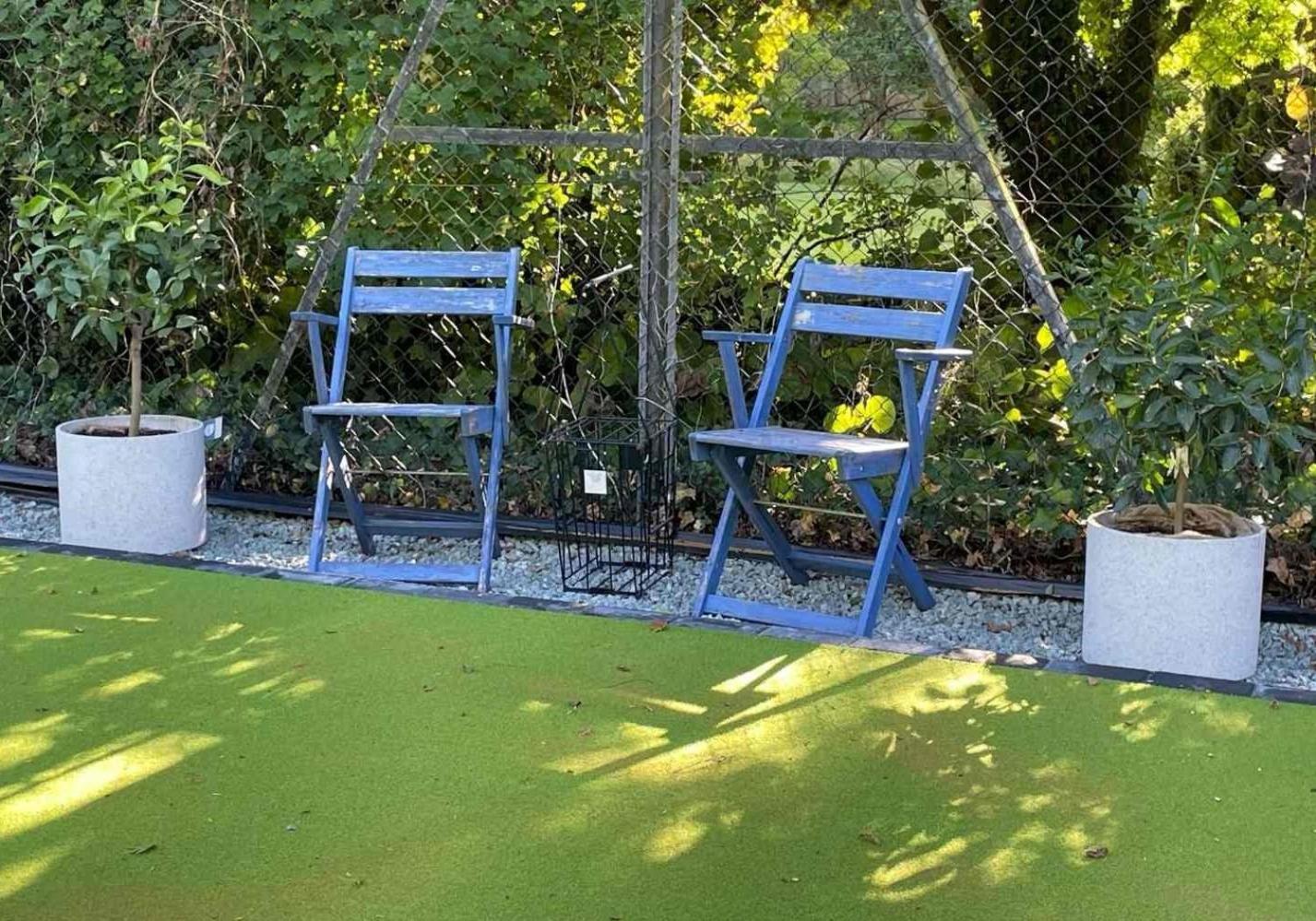 Unique & Rural Child Friendly Annexe With Large Gardens, Games & Tennis Court - Chichester Holiday Properties Exterior foto