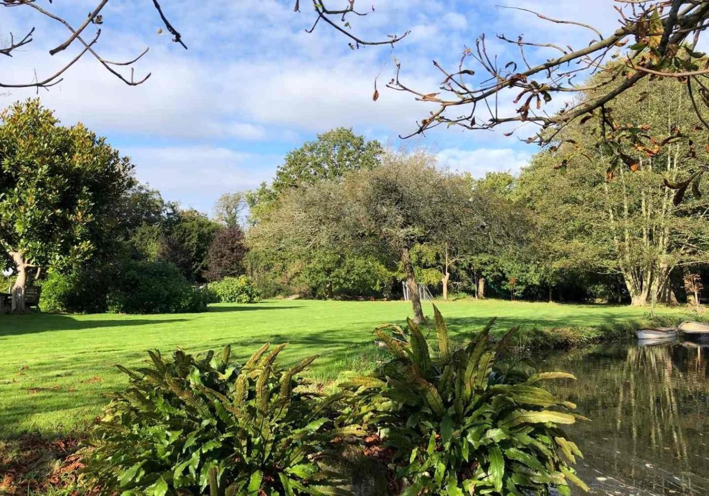 Unique & Rural Child Friendly Annexe With Large Gardens, Games & Tennis Court - Chichester Holiday Properties Exterior foto