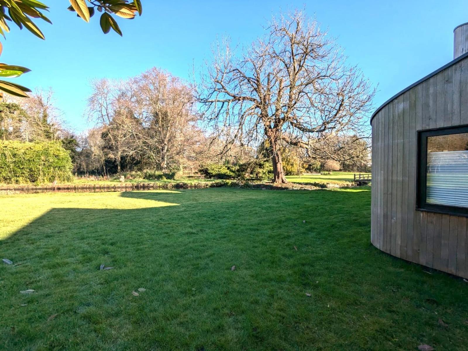 Unique & Rural Child Friendly Annexe With Large Gardens, Games & Tennis Court - Chichester Holiday Properties Exterior foto